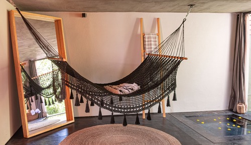 King suite with bathtub and hammock (CHICUACE)