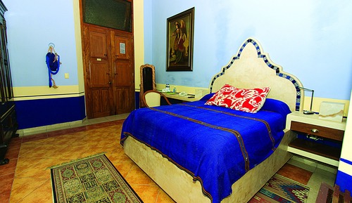 Deluxe Room, 1 Queen Bed, Jetted Tub