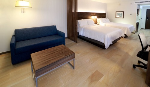 Suite, 2 Queen Beds