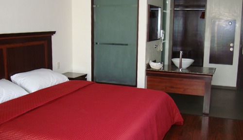 Junior Room, 1 King Bed