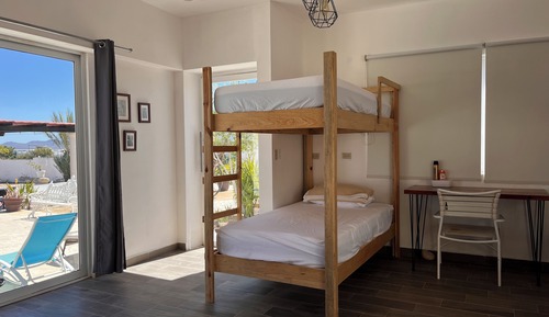 Room, Mixed Dorm, Partial Ocean View, Poolside