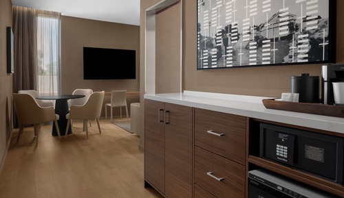 Suite, 2 Bedrooms, City View