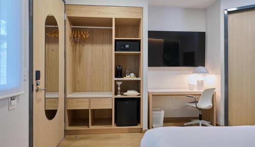 Standard Room, 1 King Bed, Accessible
