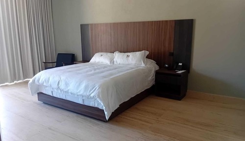Standard Room, Balcony, Mountain View