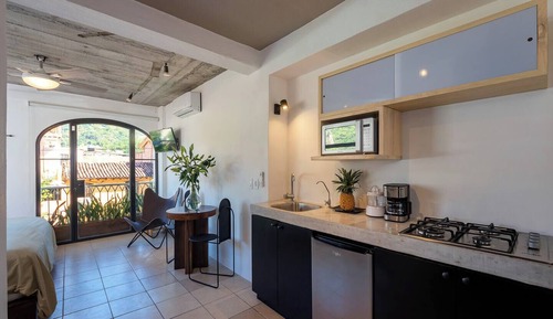 Deluxe Studio, Mountain View, Tower