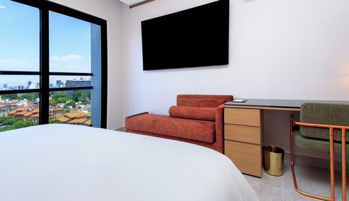 Deluxe Room, City View