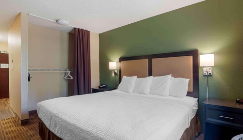 Studio, Mobility Accessible (One King Bed, Non-smoking)
