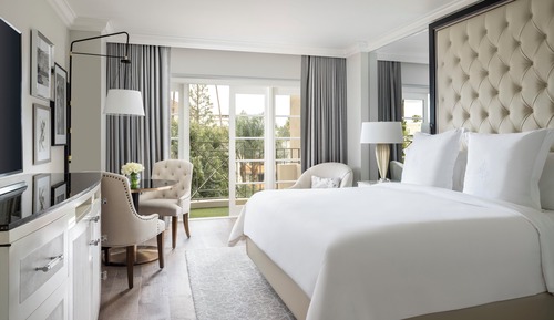 Deluxe Room, 1 King Bed, Balcony (Wellness)