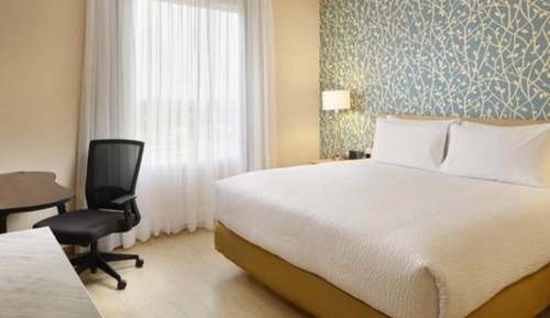 Standard Room, 1 King Bed
