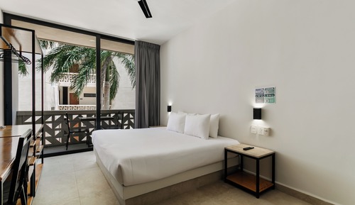 Deluxe Apartment, Balcony, Courtyard View