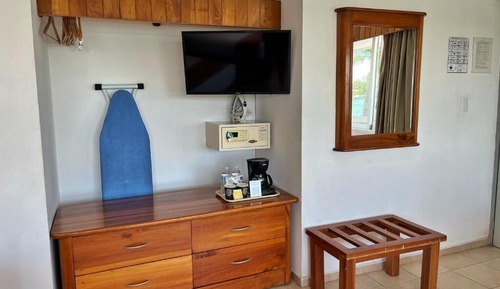Double Room, 1 King Bed