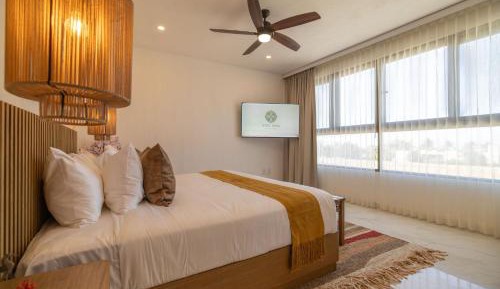 Four-Bedroom Deluxe Apartment