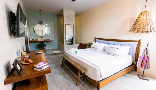 Superior King Suite