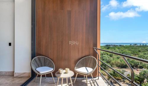 Studio with Balcony