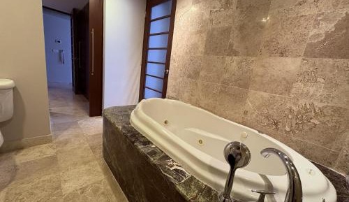 Two-Bedroom King Suite - Non-Smoking
