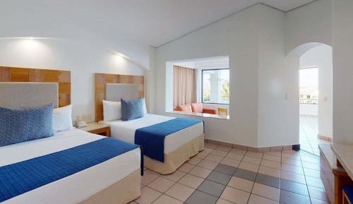 Classic Double Room with Two Double Beds, Terrace and Garden View