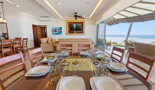 Four-Bedroom Luxury Apartment