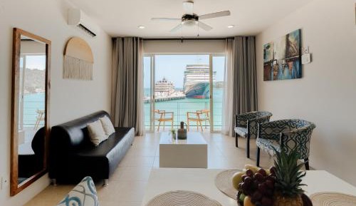 One-Bedroom Apartment with Sea View and Terrace