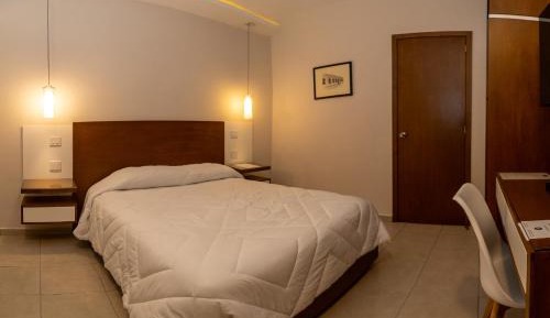 Deluxe Queen Room