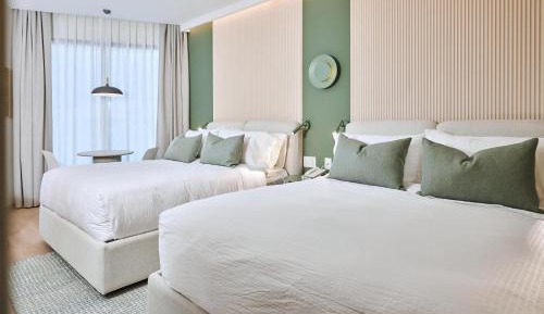 Deluxe Queen Room with Two Queen Beds - Non-Smoking