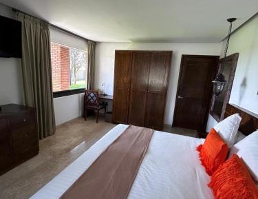 Queen Suite