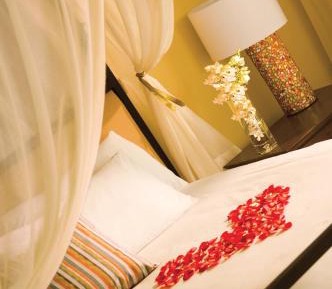 Preferred Club Honeymoon Suite Ocean Front