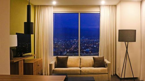 King Suite with City View