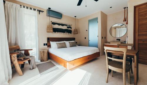 Superior King Room