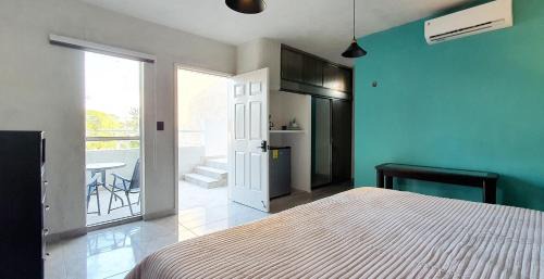 Deluxe Apartment with Balcony