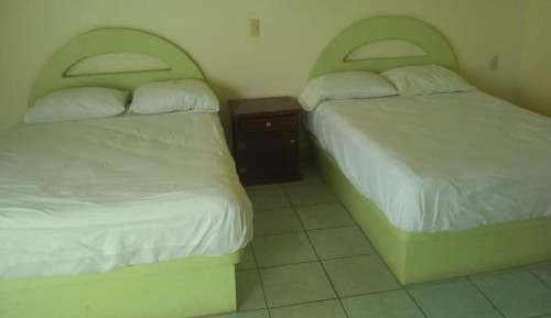 Quadruple Room with Air-Conditioning