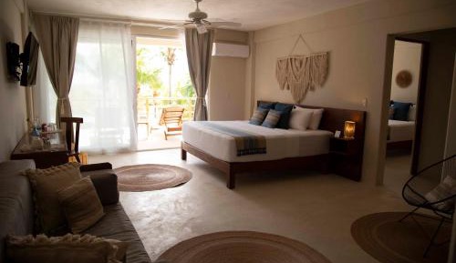 Deluxe Suite with Sea View
