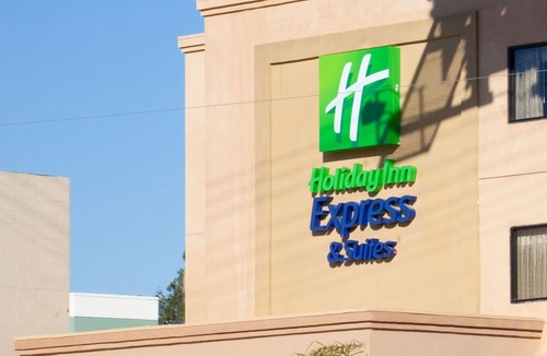 Woodland Hills Hotel | Holiday Inn Express Hotel & Suites Woodland Hills, an Ihg Hotel