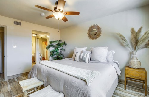Yuma Apartment | Centrally Located Yuma Retreat w/Fenced Patio