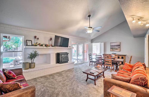 Sedona Cottage | 1 Mi to Cathedral Rock Trailhead: Home w/Sunroom