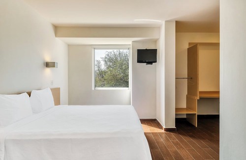 Salina Cruz Hotel | One Salina Cruz
