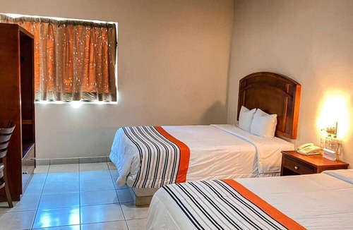 Juchitan de Zaragoza Hotel | Hotel Express Inn Juchitan