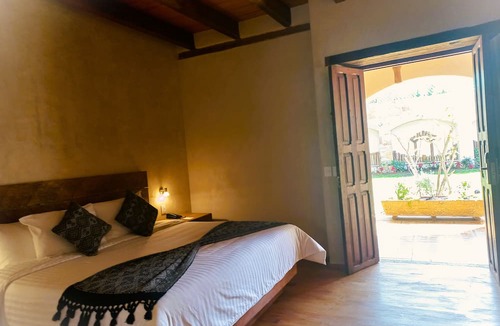 De Mexicanos Hotel | Hotel Junvay