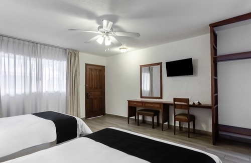 San Luis Potosi Hotel | Capital O Mansión Los Arcos, Aguilares