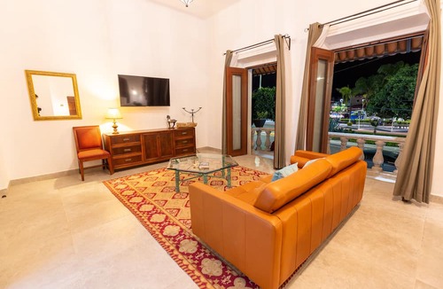 Lourdes Hotel | Plaza Chapala Hotel