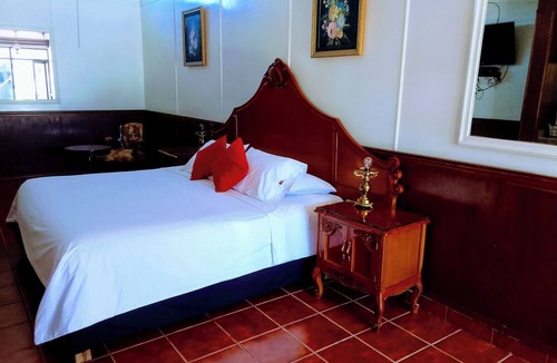 Cadereyta de Montes Hotel | San Antonios Hotel