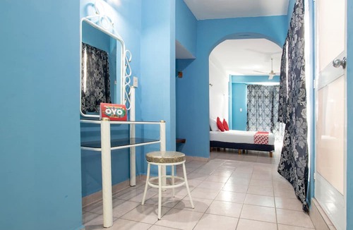 Jose Cardel Hotel | OYO Hotel Estacion,José Cardel,Parque Central Revolución