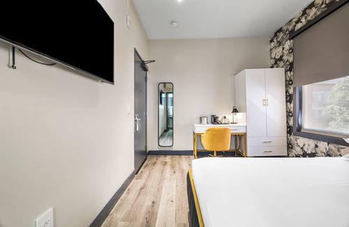 Little Saigon Hotel | Hotel EPIK