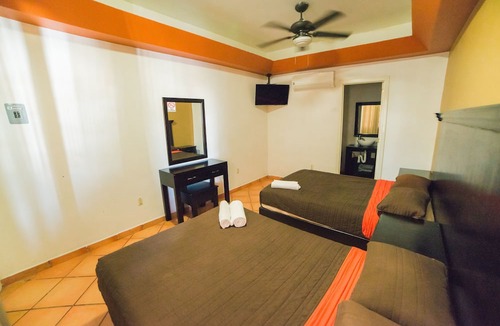 Jalpan de Serra Hotel | Hotel y Plaza Jalpan