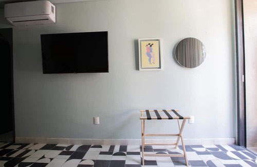 Chapalita House | Casa Ixaya by Barrio Mexico