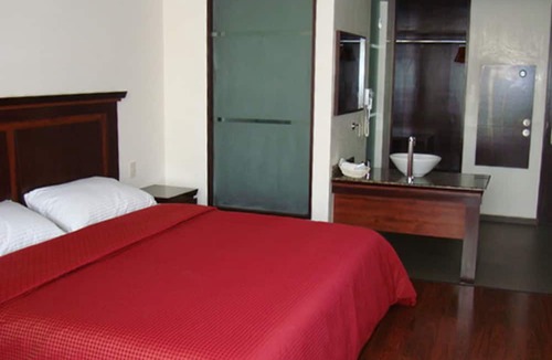 Ciudad Lopez Mateos Hotel | Hotel Madeira