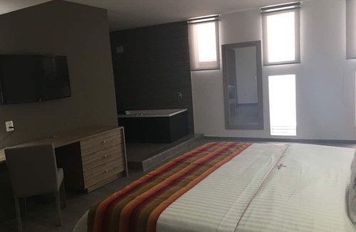 Tlajomulco de Zuniga Hotel | Hangar Inn Guadalajara Aeropuerto