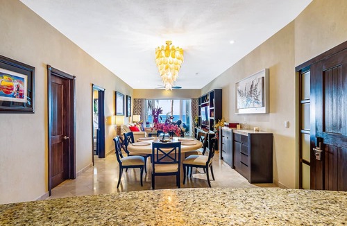 South Shore Hotel Area Condo | Beachfront Dream Retreat With Pool, Tennis & gym Access - Washer/dryer, AC