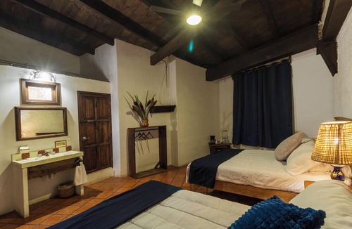 Cuetzalan del Progreso Hotel | Casa Huitsiki