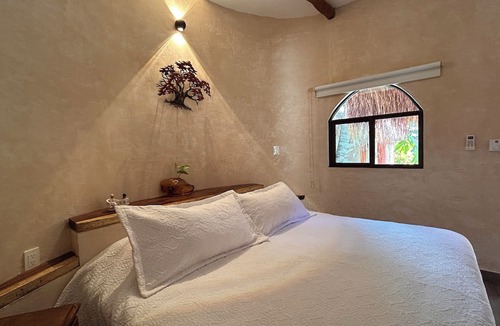 Homun House | Finca Oz