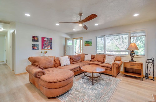 Prescott Heights Cottage | Dog Friendly! Peaceful Wooded Retreat in Prescott